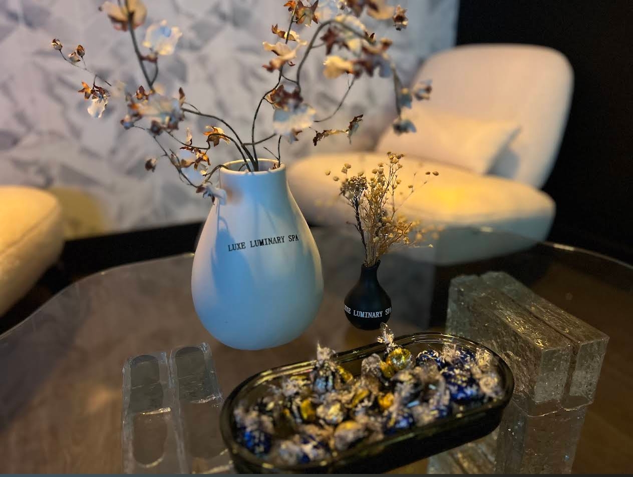 Branded vase and refreshments in the lounge